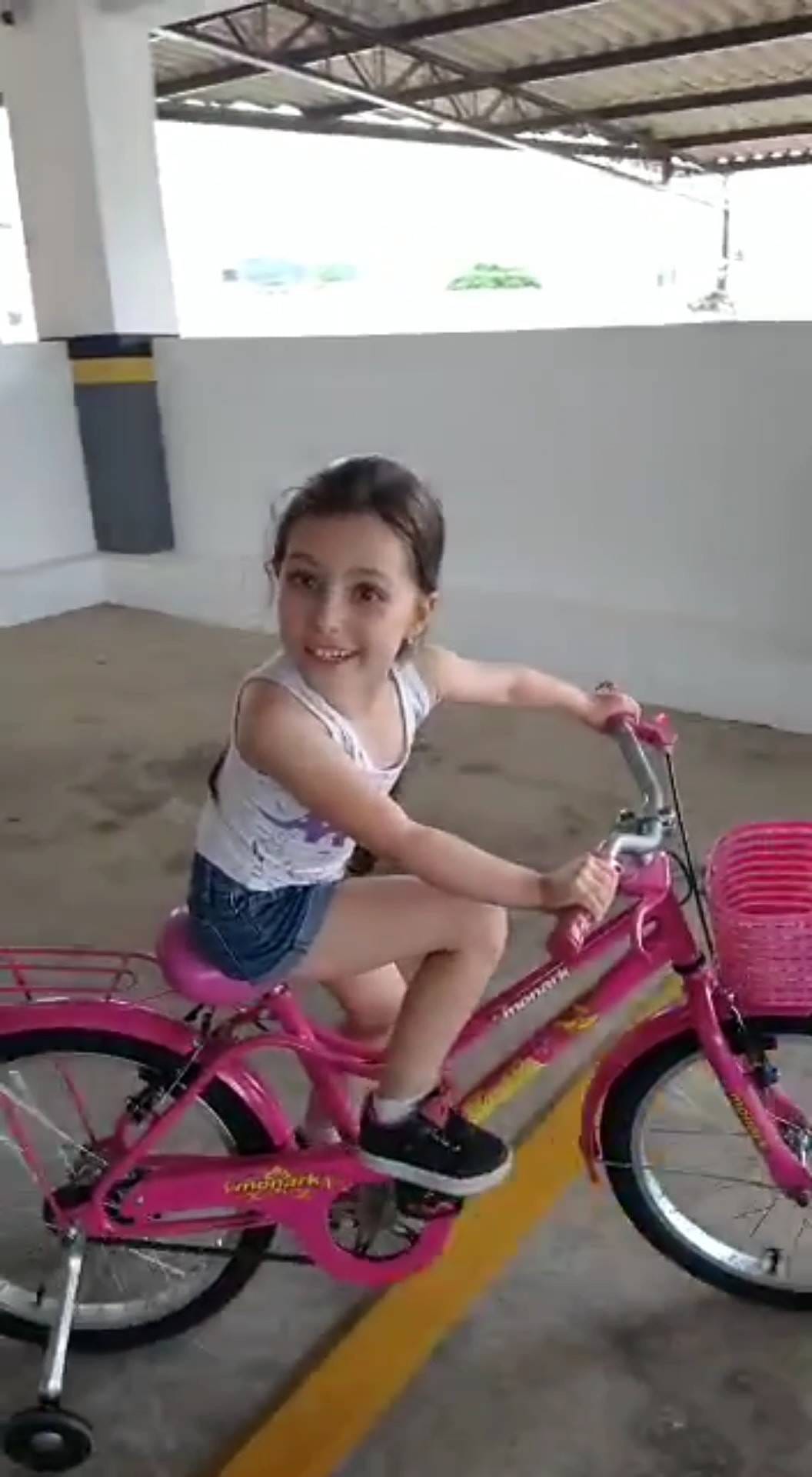 Sofia Ama Calebe