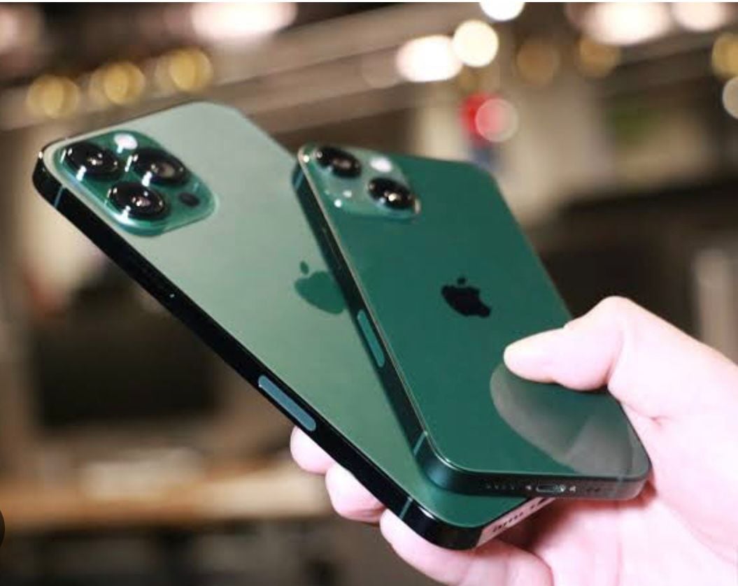 IPHONE 13  128G OU R$4,500 REAIS NO PIX