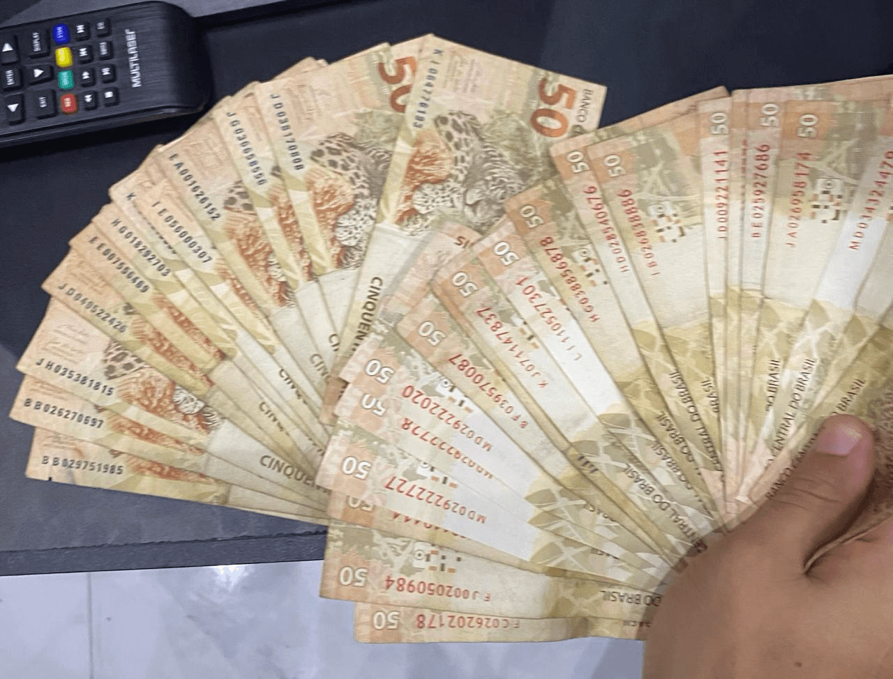 4 MIL NO PIX 2• EDIÇÃO