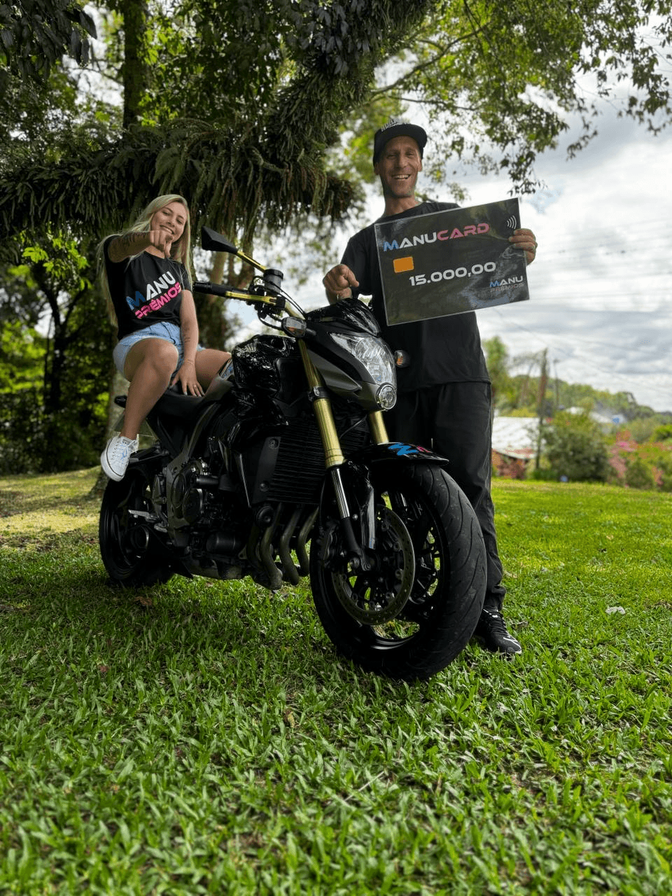 CB 1000r ou 20 mil reais