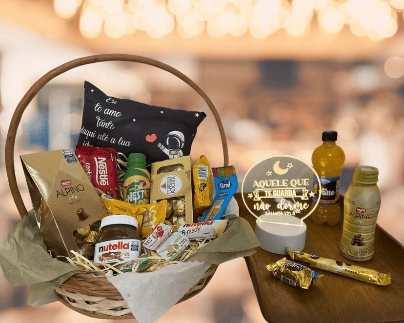 SUPER CESTA DE PRESENTE COM LUMINARIA
