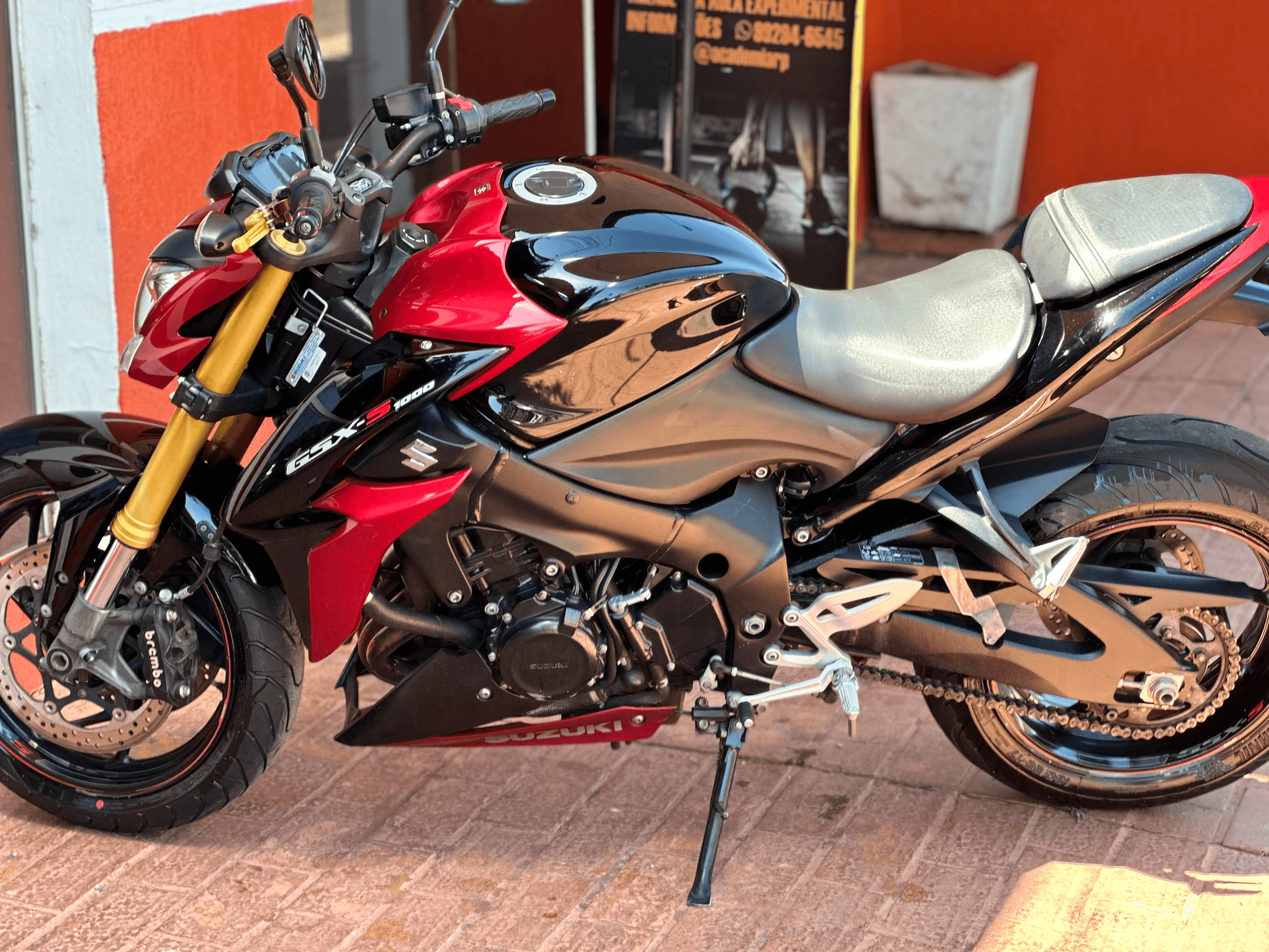 Academia RP e Scalamotos , a parceria que deu certo. Moto gsx s1000, + prêmios em pix!