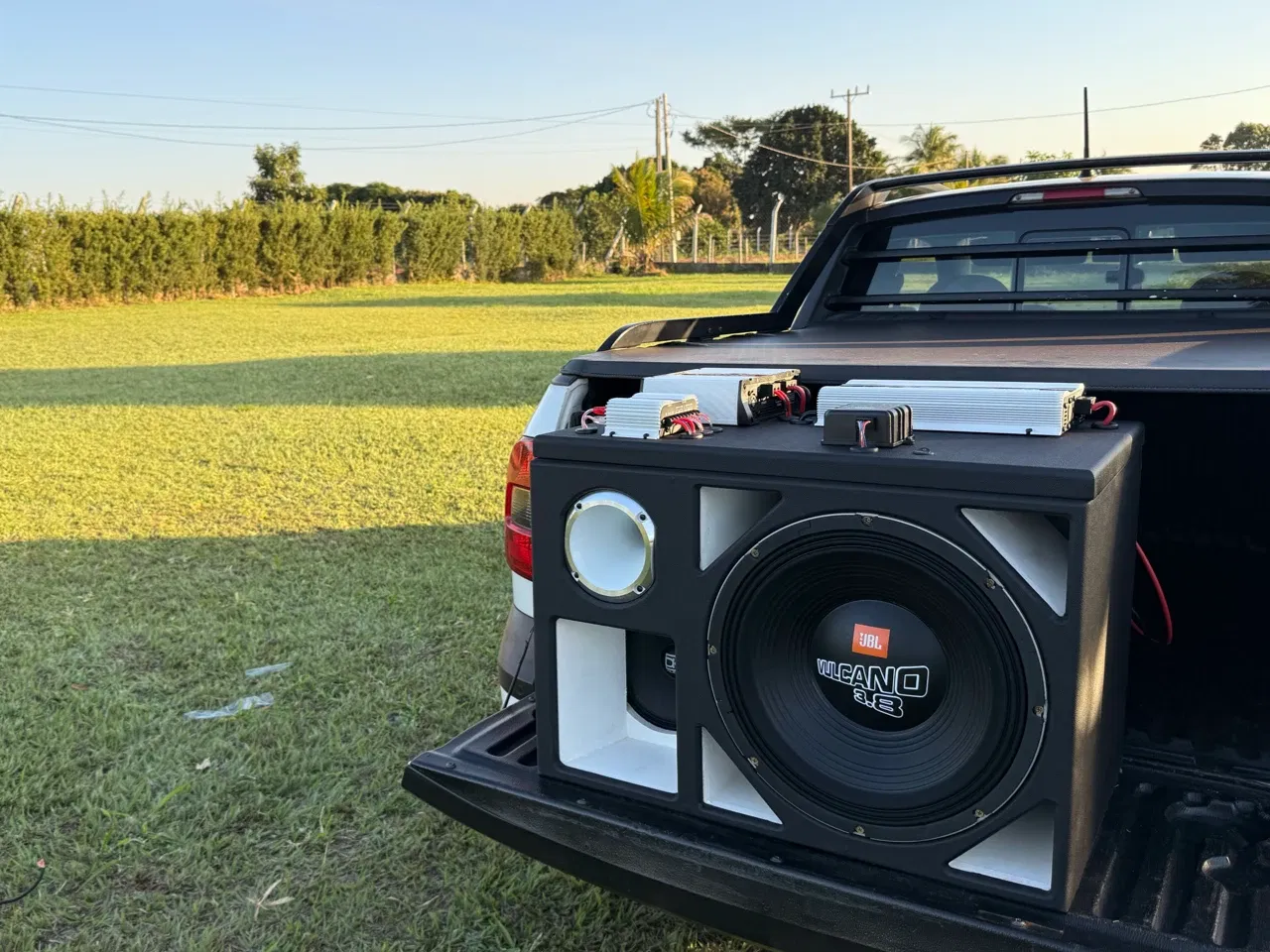 TRIO VULCANO 3.8  + PAINEL FULL TARAMPS ALL BLACK