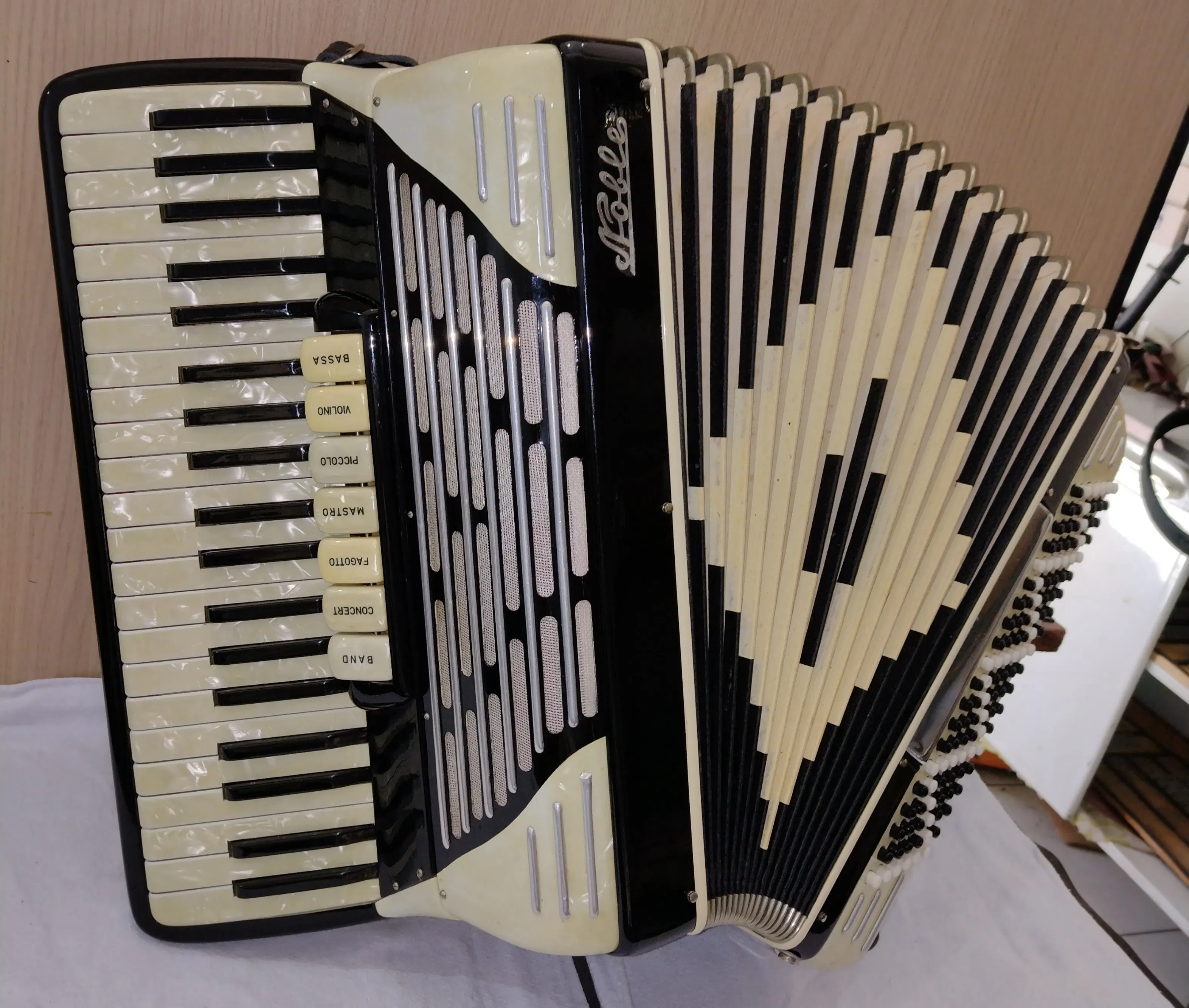 ACORDEON NOBLE 120 BAIXOS ITALIANO