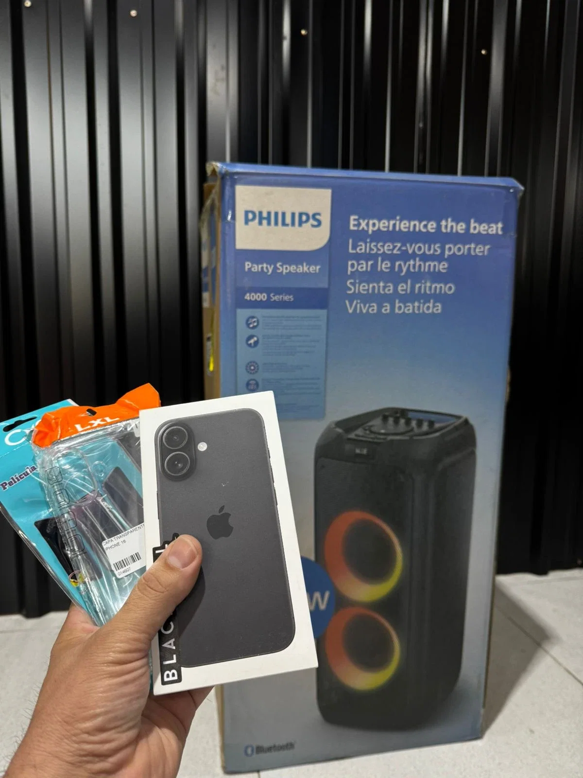 IPHONE 16 128 GB  ou 3K NO PIX +                                            2LUGAR CAIXA DE SOM PHILIPS 1300W