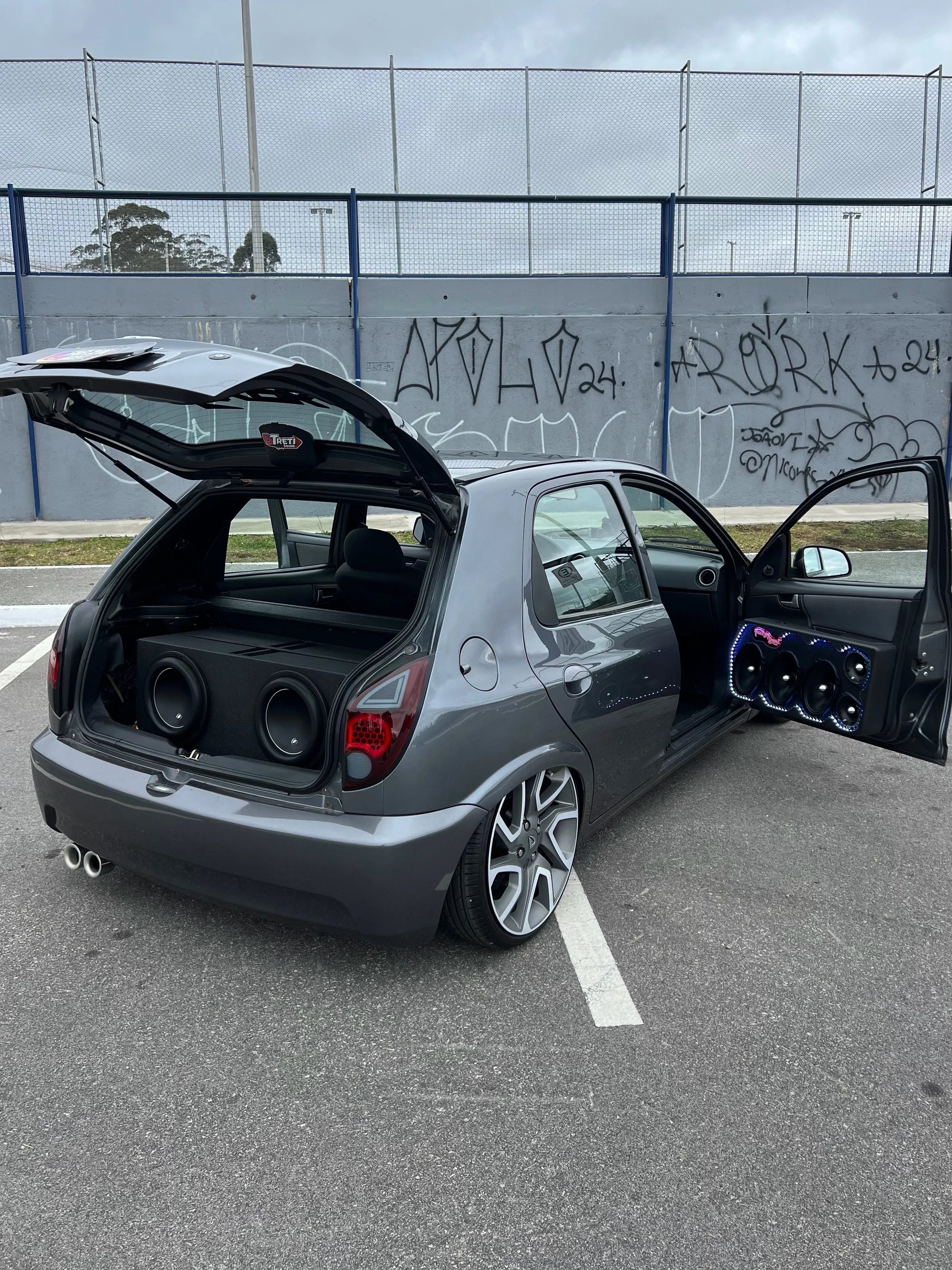 CELTINHA COM MINI TRIO GOIANO