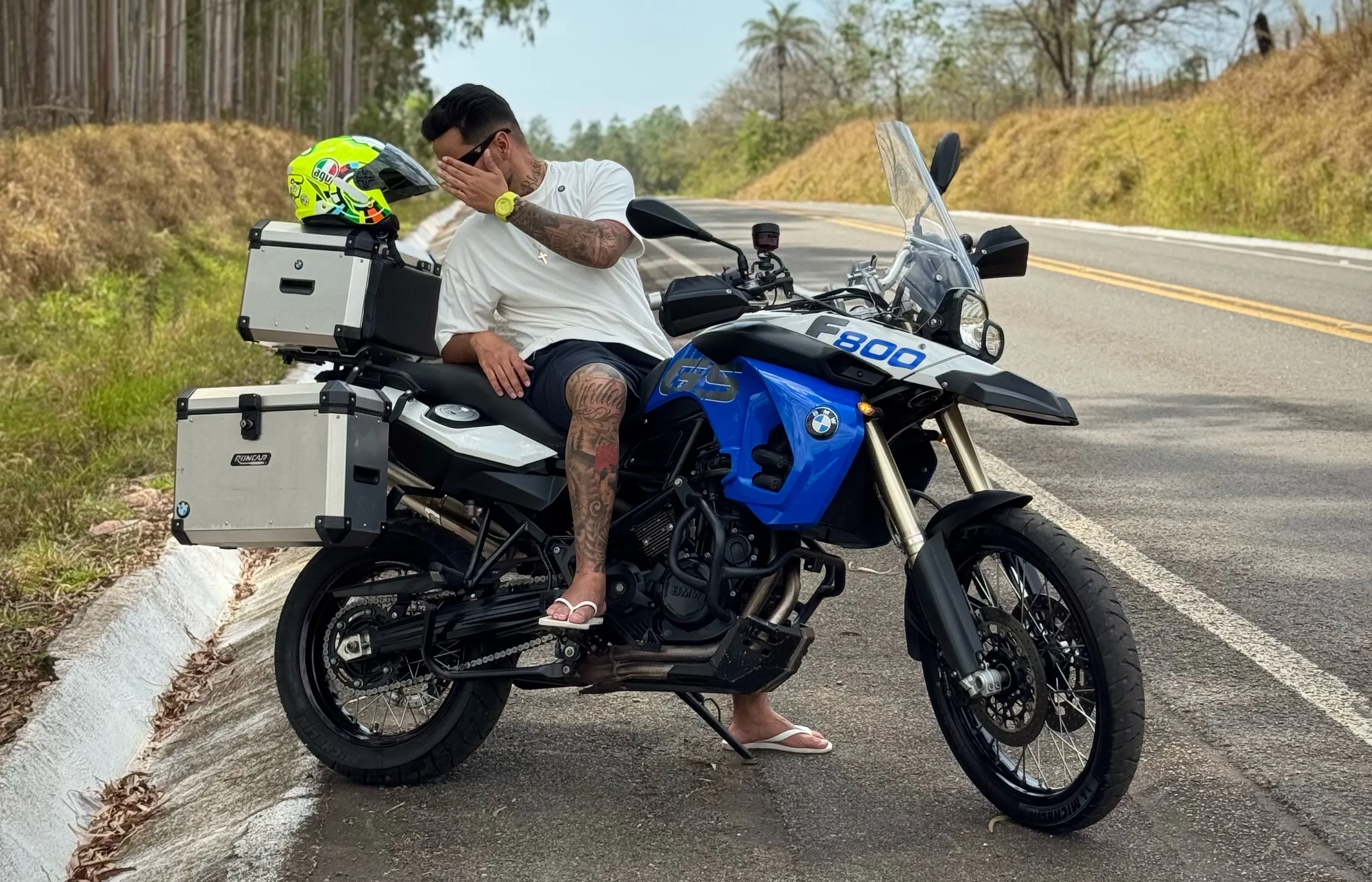 F800 ou R$30.000,00
