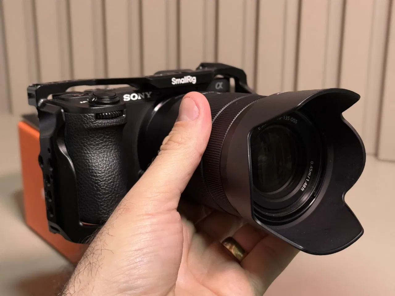 Kit Câmera Sony a6700 Com Lente 18-135 Original Sony