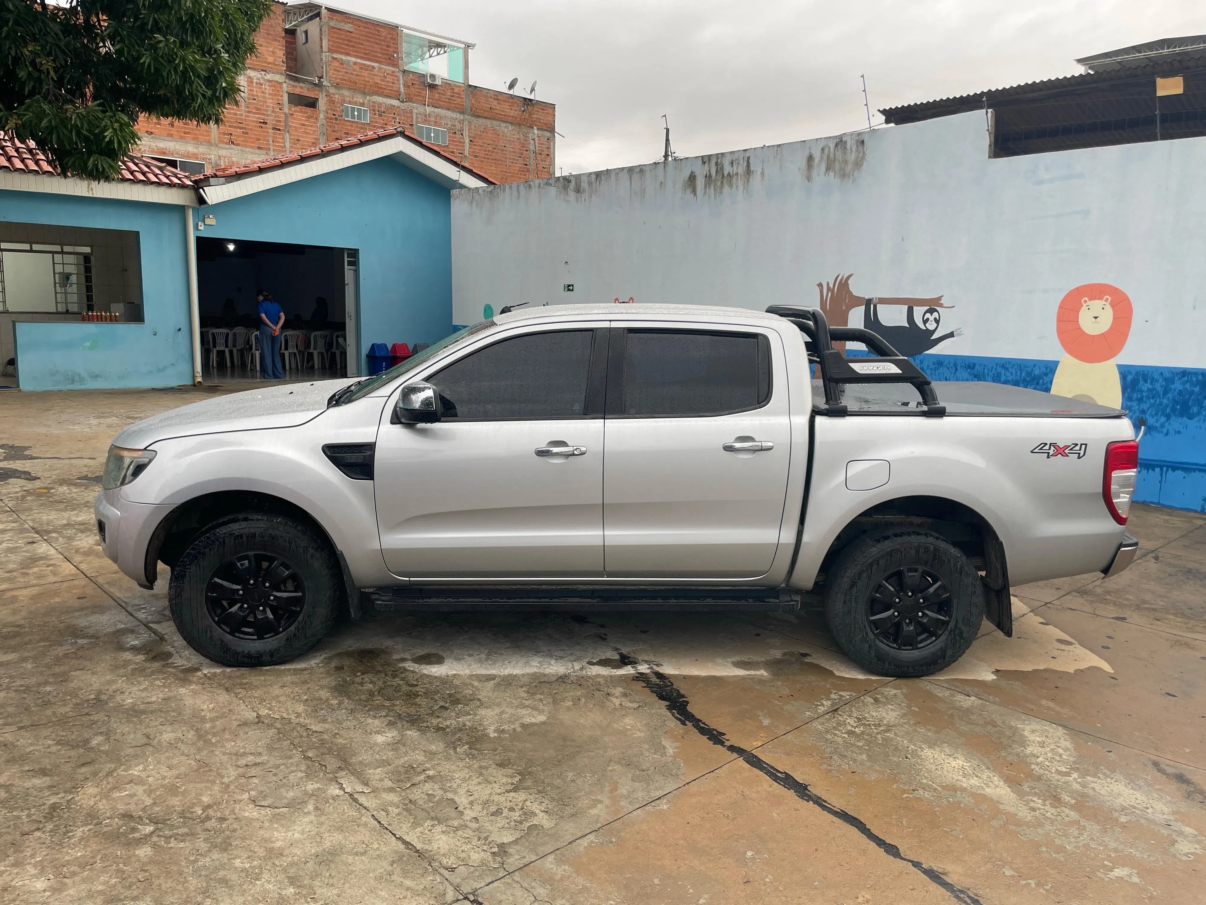 Rifa de uma caminhonete Ranger, apenas R$30,00. Compre e semeie em vidas, valor destinado a Escola Cristã Evangelista